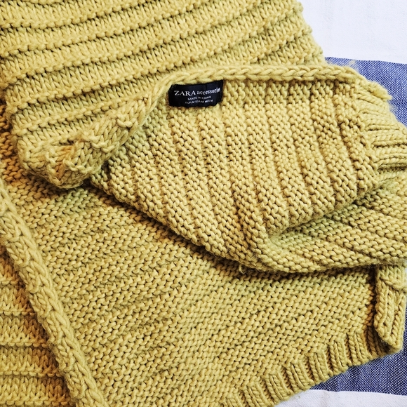 Zara Super Long 96" Chartreuse Chunky Knit Scarf - Picture 7 of 7